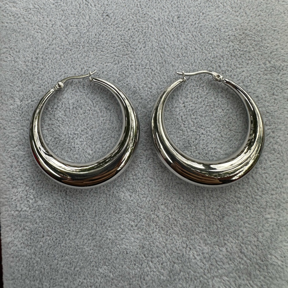 New Stainless Steel Elegant Silver Hoop Earrings 4cm long